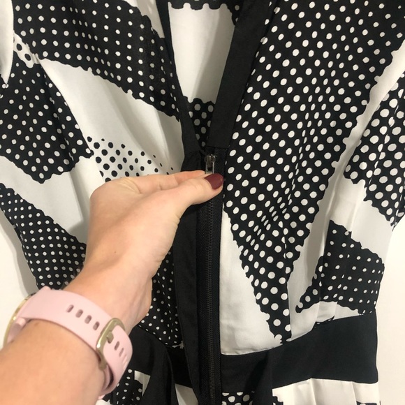 Bebe Black & White Popart Style Wrap Dress - Picture 6 of 12